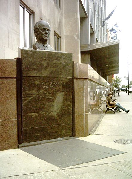 buste-rene-levesque.jpg